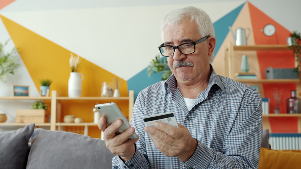 Golpes no celular: três hábitos que dificultam a vida do golpista