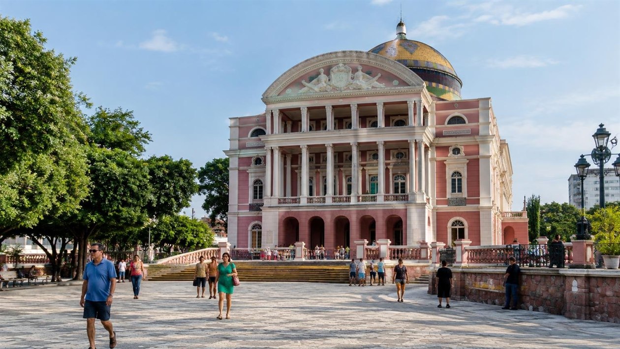 Três dias em Manaus: o Teatro Amazonas, o Mercado Adolpho Lisboa e o Encontro das Águas