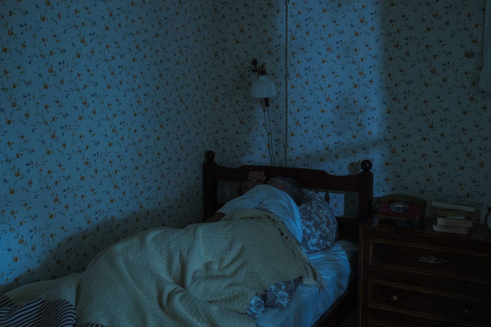 Dormir bem depois dos 50: por que o sono muda e como melhorar as noites